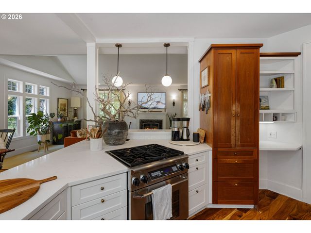 1797 CRAIGMONT Ave, Eugene, OR 97405