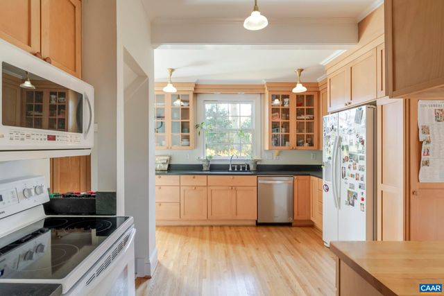 114 BOLLINGWOOD RD, Charlottesville, VA 22903