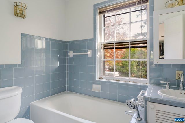 114 BOLLINGWOOD RD, Charlottesville, VA 22903