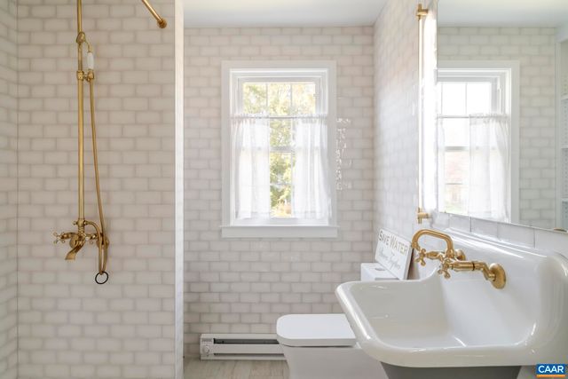 114 BOLLINGWOOD RD, Charlottesville, VA 22903