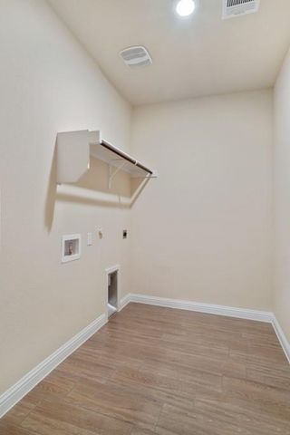 8202 Dampton LN, Austin, TX 78744