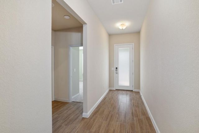 8202 Dampton LN, Austin, TX 78744