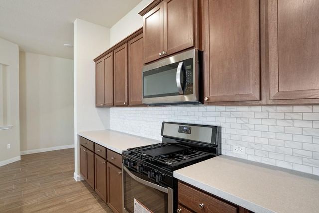 8202 Dampton LN, Austin, TX 78744