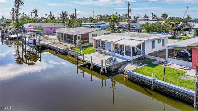 11494 May ST, Matlacha, FL 33993