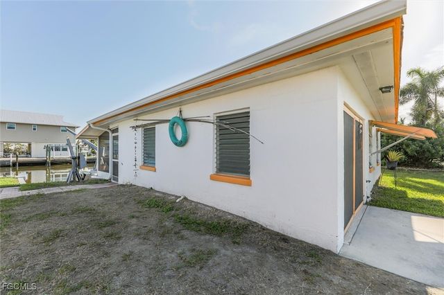 11494 May ST, Matlacha, FL 33993