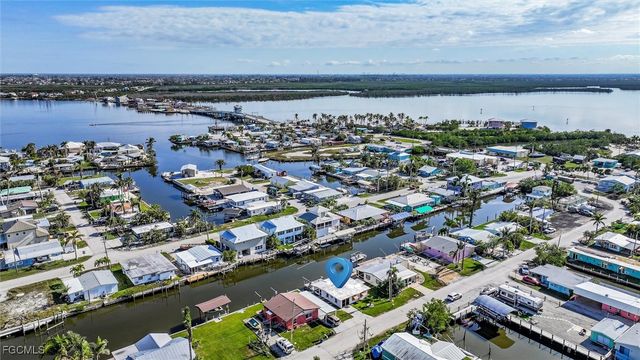 11494 May ST, Matlacha, FL 33993