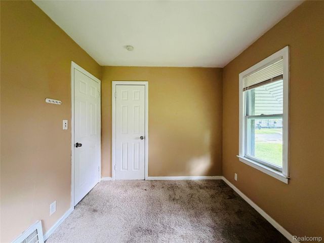 18732 GREENVIEW Avenue, Detroit, MI 48219