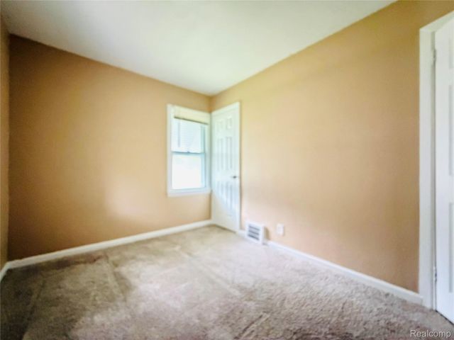 18732 GREENVIEW Avenue, Detroit, MI 48219