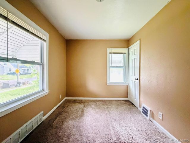 18732 GREENVIEW Avenue, Detroit, MI 48219