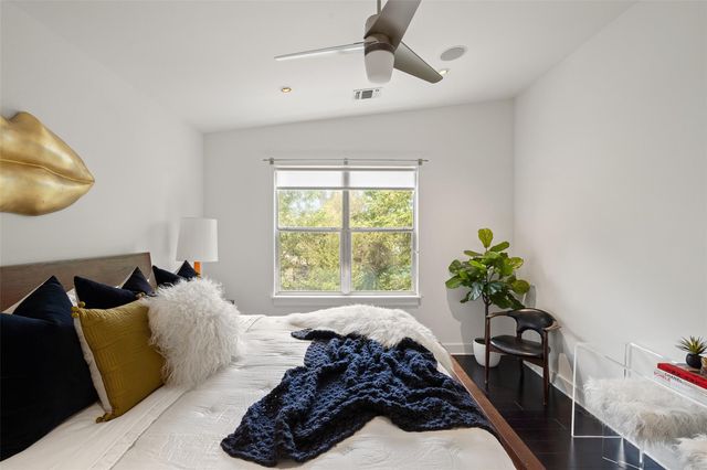 2105 Goodrich Ave 2, Austin, TX 78704