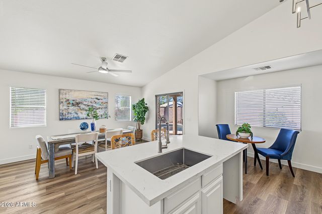 8542 W CORDES Road, Tolleson, AZ 85353