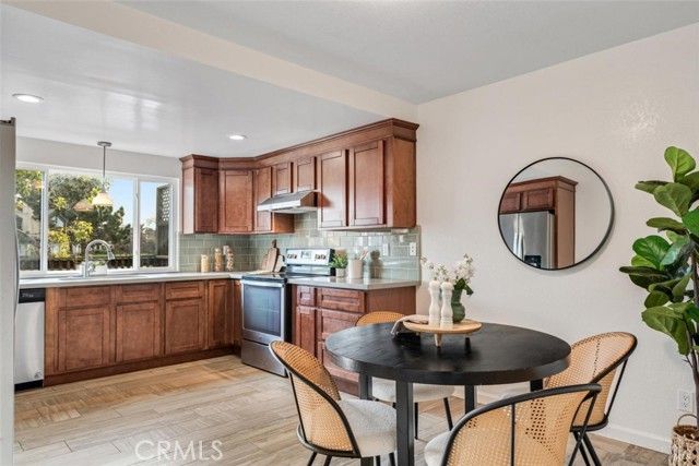 154 Basinside, Alameda, CA 94502