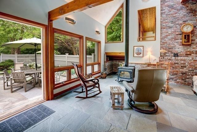 40 Bicentennial Way, Boxborough, MA 01719