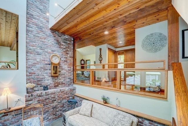 40 Bicentennial Way, Boxborough, MA 01719