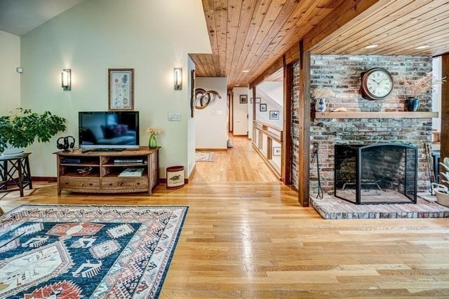 40 Bicentennial Way, Boxborough, MA 01719