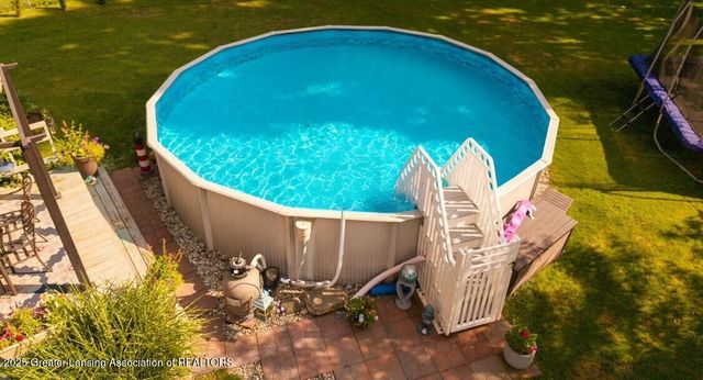 135 W Hamilton Street, Dimondale, MI 48821