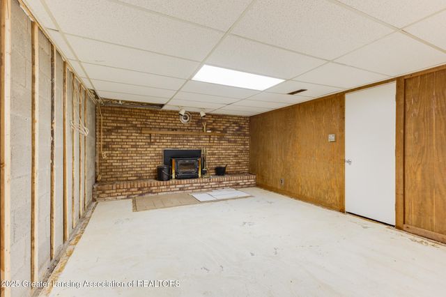 135 W Hamilton Street, Dimondale, MI 48821