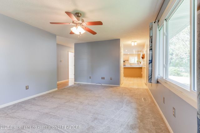 135 W Hamilton Street, Dimondale, MI 48821