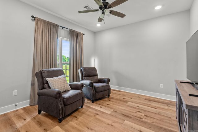 40 Lowell, Greenbrier, AR 72058