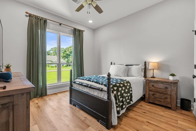 40 Lowell, Greenbrier, AR 72058