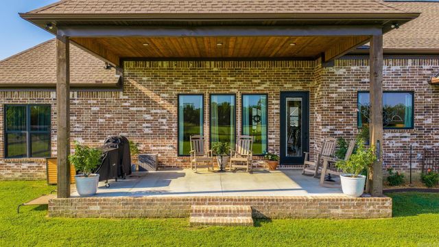 40 Lowell, Greenbrier, AR 72058