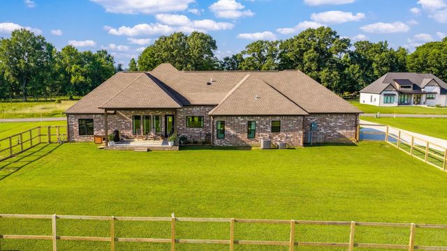 40 Lowell, Greenbrier, AR 72058