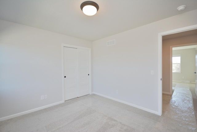 605 Standing Stone DRIVE, Waukesha, WI 53189