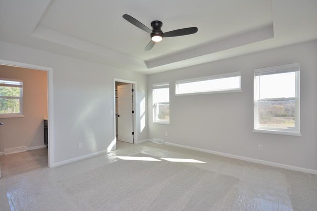 605 Standing Stone DRIVE, Waukesha, WI 53189