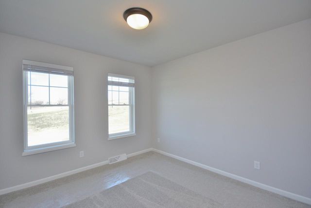 605 Standing Stone DRIVE, Waukesha, WI 53189