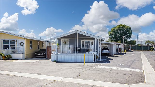 20806 Gridley Road 48A, Lakewood, CA 90715