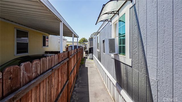 20806 Gridley Road 48A, Lakewood, CA 90715