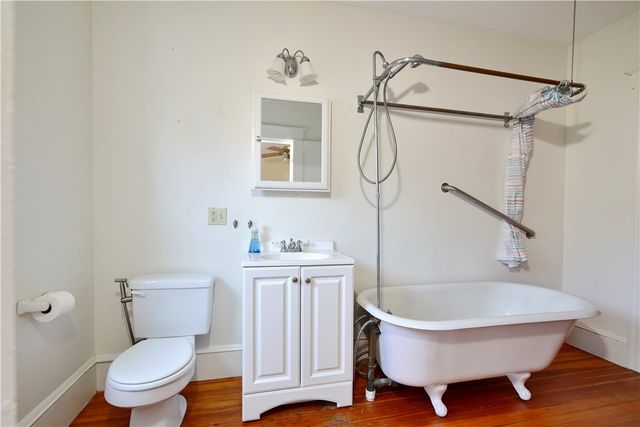 1 Arnold Avenue, Newport, RI 02840