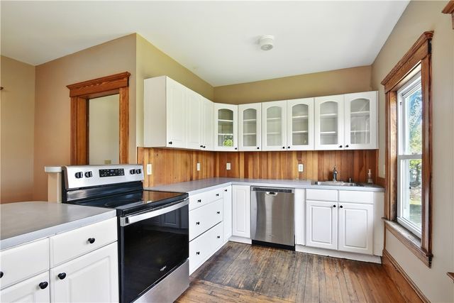 1 Arnold Avenue, Newport, RI 02840