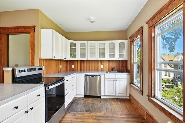 1 Arnold Avenue, Newport, RI 02840