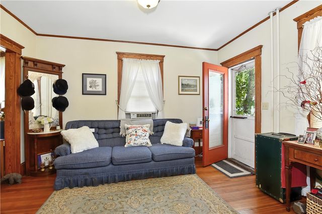 1 Arnold Avenue, Newport, RI 02840