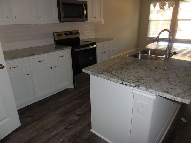 7702 Grant Lane, Greenville, TX 75402
