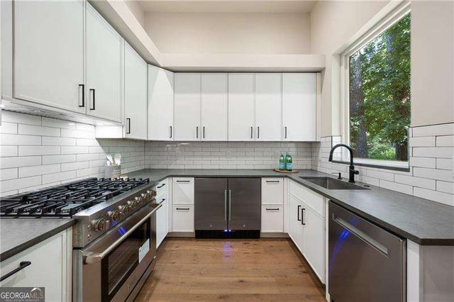 680 Carriage Drive, Sandy Springs, GA 30328