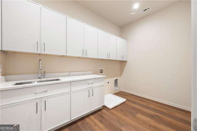 680 Carriage Drive, Sandy Springs, GA 30328