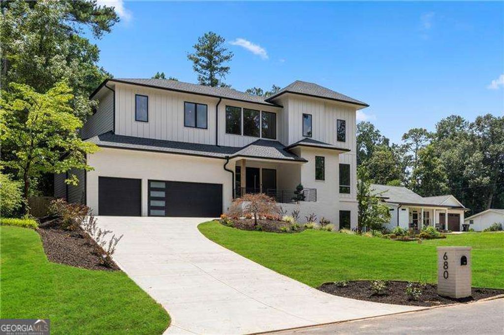 680 Carriage Drive, Sandy Springs, GA 30328