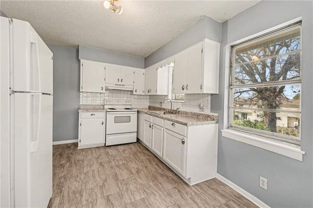 3522 NE 72nd Street, Kansas City, MO 64119