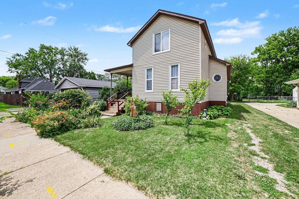 817 Wright Street, Saginaw, MI 48602