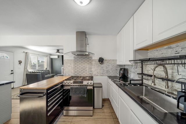 5558 8th St, Keyes, CA 95328