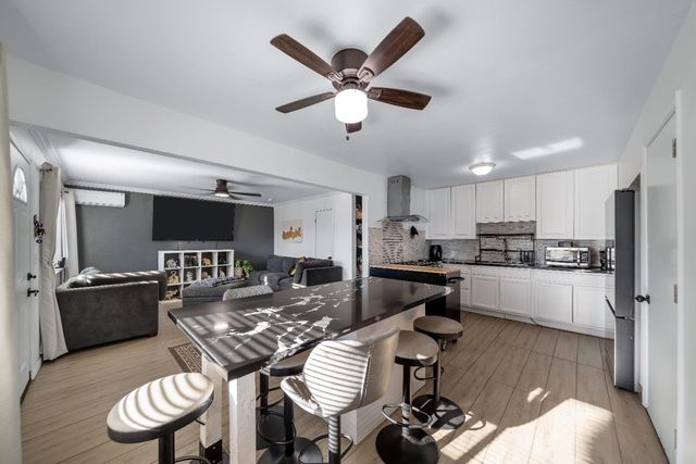 5558 8th St, Keyes, CA 95328