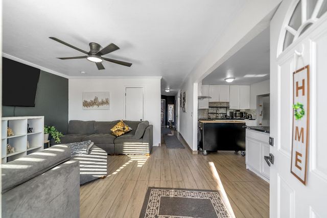 5558 8th St, Keyes, CA 95328