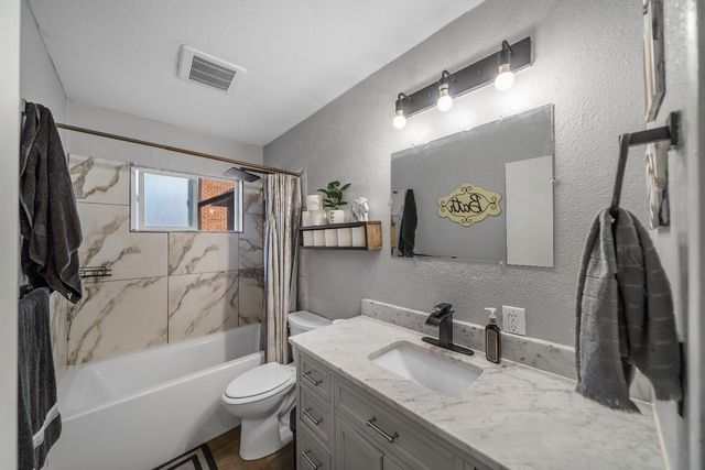 5558 8th St, Keyes, CA 95328