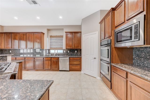 6259 Thunder Blitz Avenue, Las Vegas, NV 89131