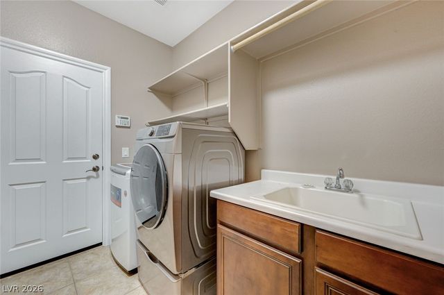 6259 Thunder Blitz Avenue, Las Vegas, NV 89131