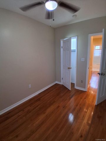 11551 203rd Street, Saint Albans, NY 11412
