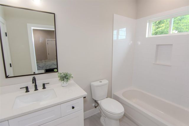 11 Wellford Street G, Houston, TX 77022