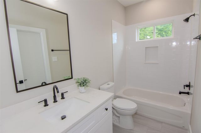 11 Wellford Street G, Houston, TX 77022